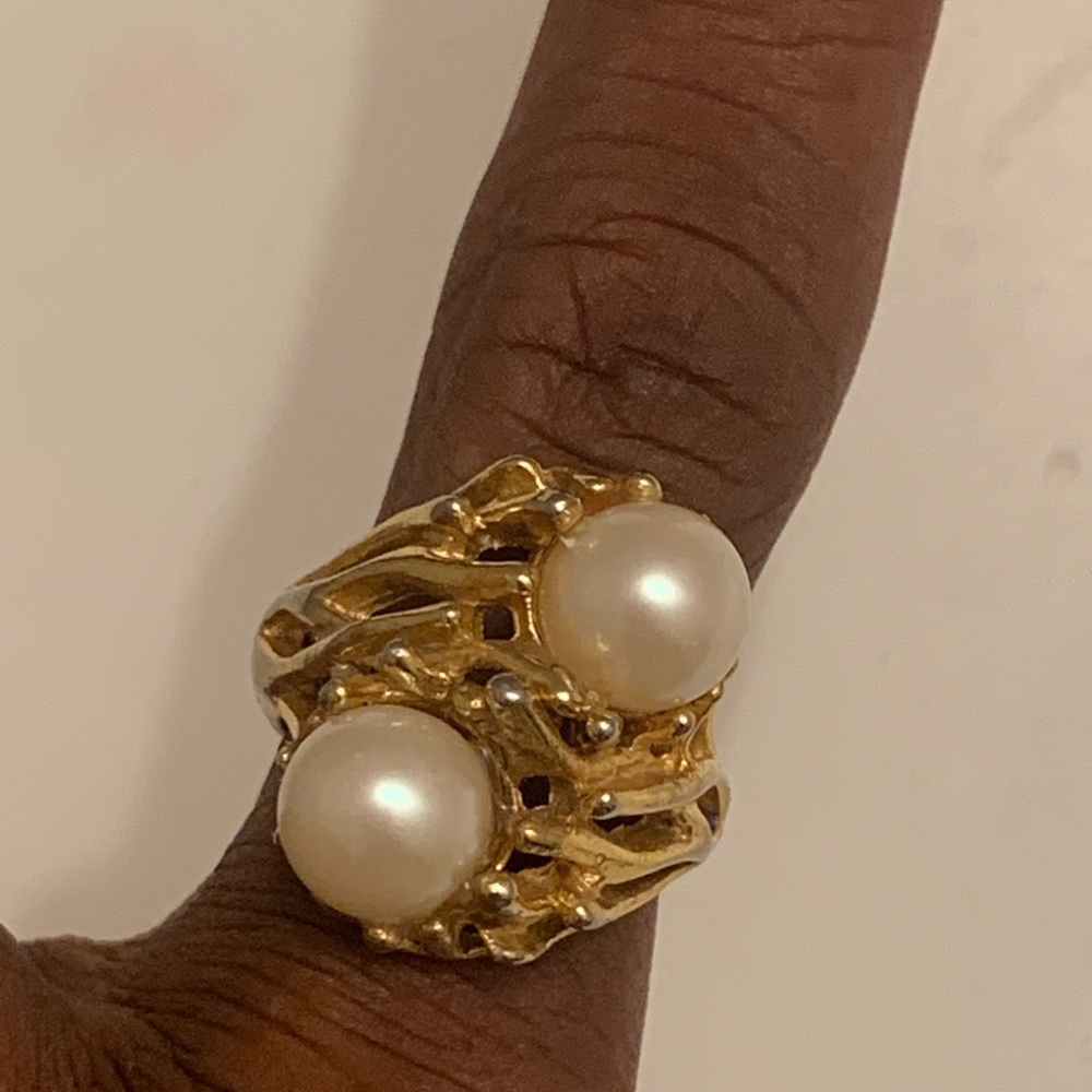 Faux pearl gold plated ring